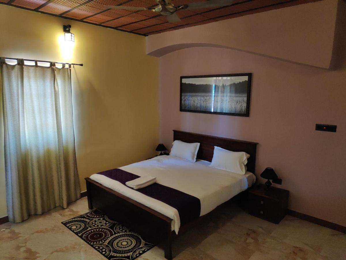 Premier Inn Yercaud Exterior photo