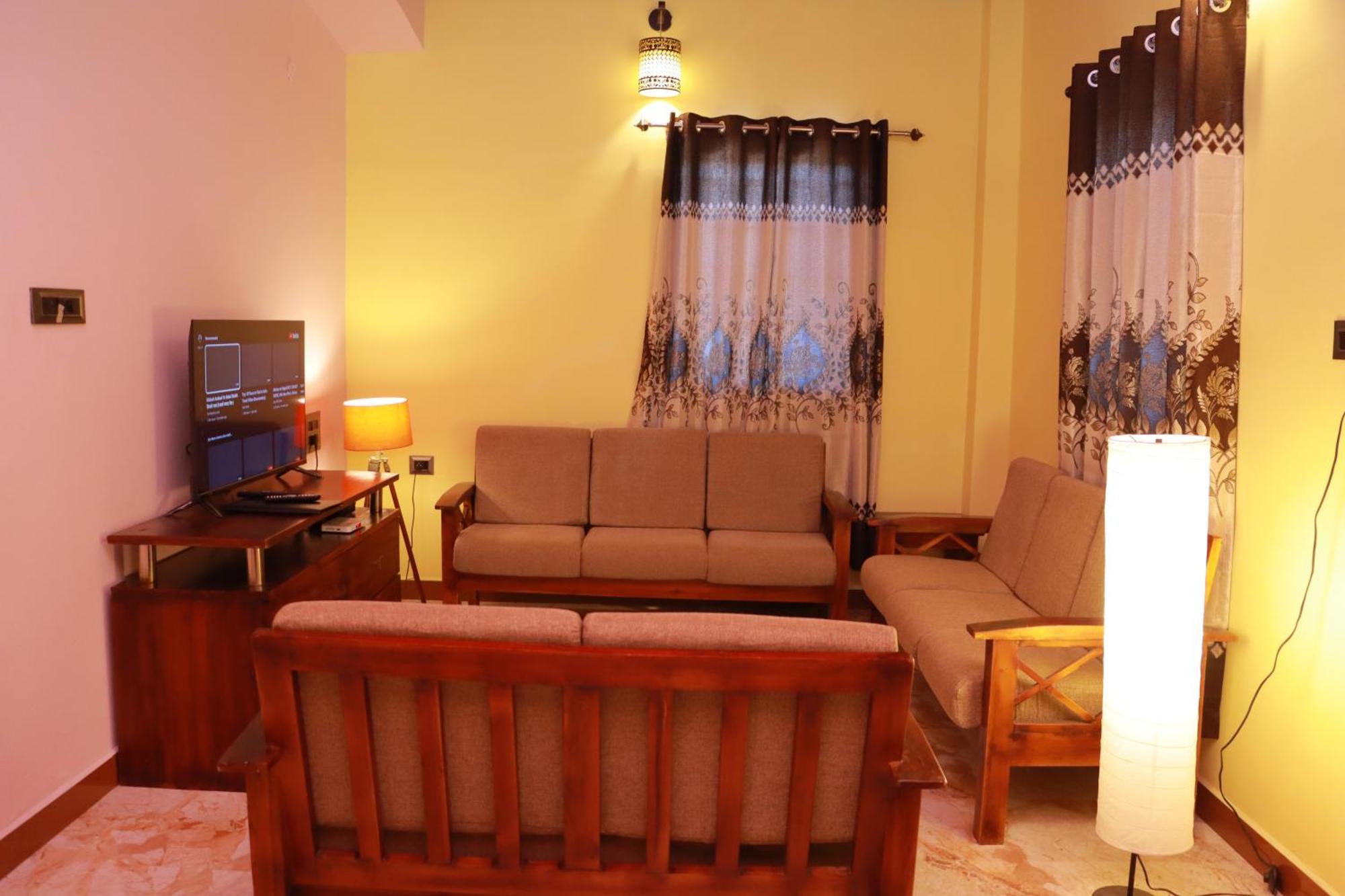 Premier Inn Yercaud Exterior photo