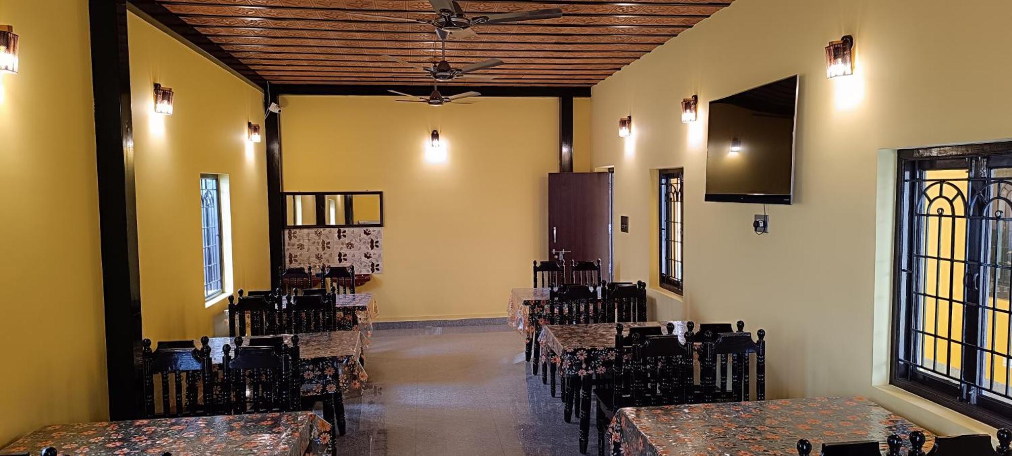 Premier Inn Yercaud Exterior photo