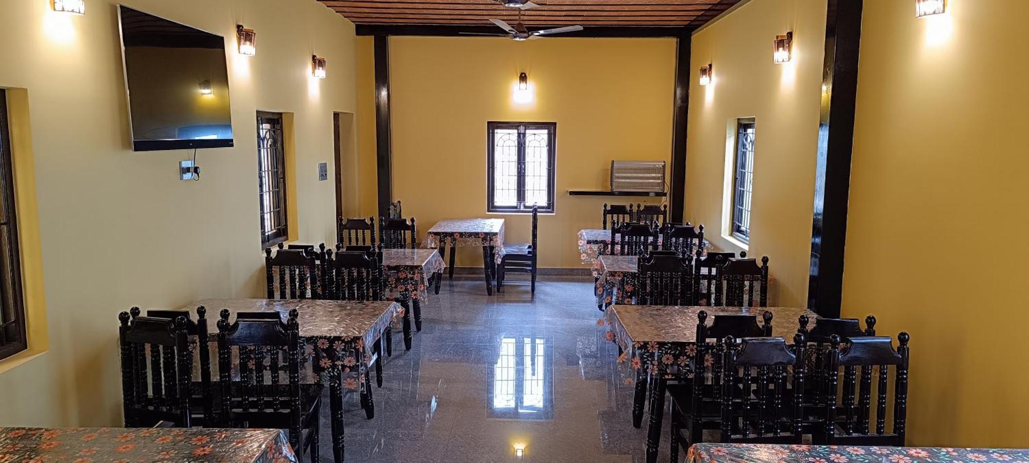 Premier Inn Yercaud Exterior photo