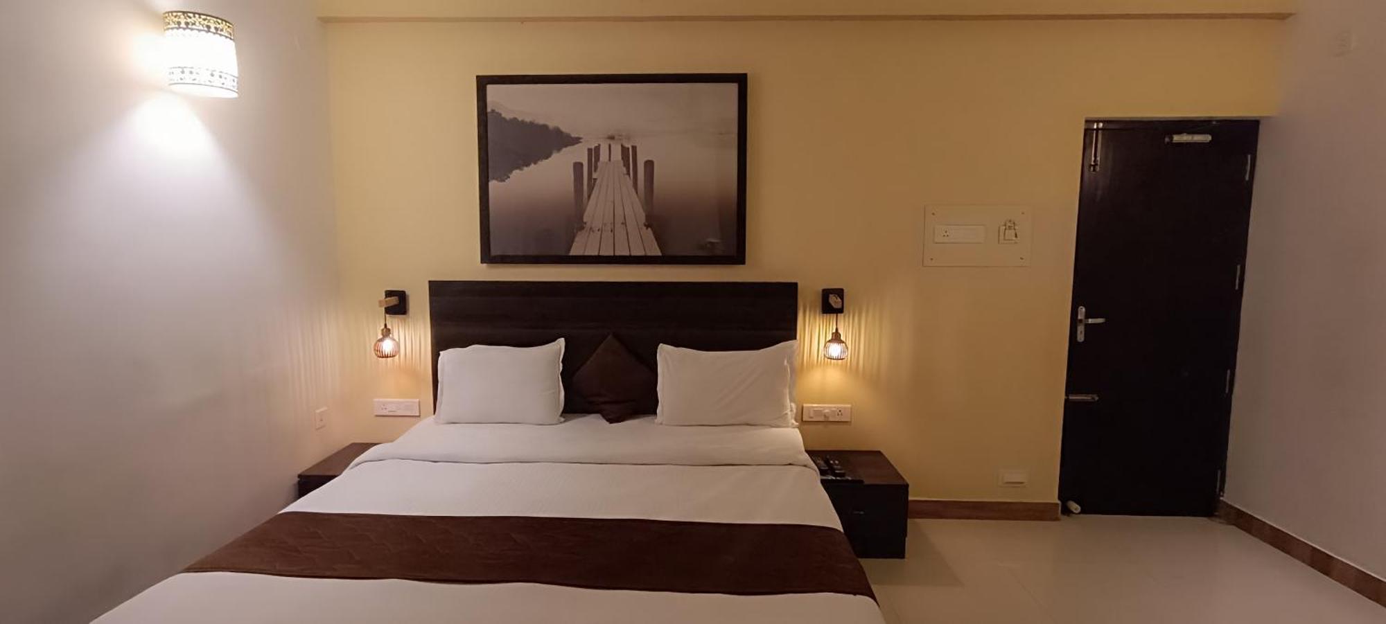 Premier Inn Yercaud Exterior photo