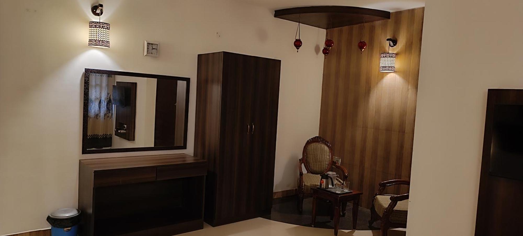 Premier Inn Yercaud Exterior photo